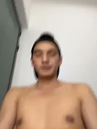 XHR001 webcam stripchat model stream image