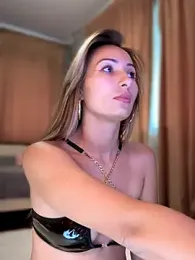 LetsFunKARINA webcam model stream image