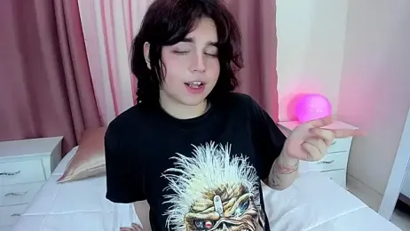 daniellesins2 webcam model stream image