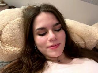 Golda Overfield webcam model stream image