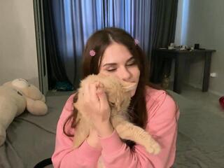 Golda Overfield webcam model stream image