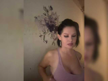 RoyalBreasts webcam model stream image