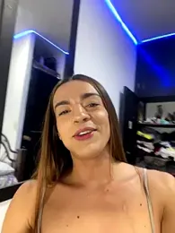 Dollcatalina webcam model stream image