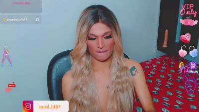 carol_lit webcam model stream image