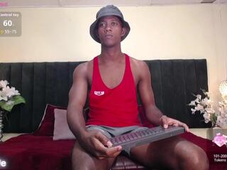 Join Vald webcam model stream image
