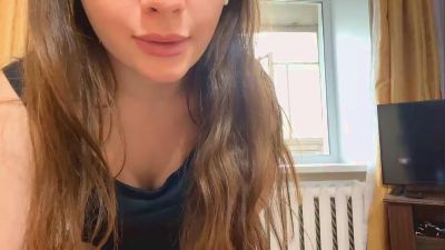 MerrillMarinko webcam model stream image