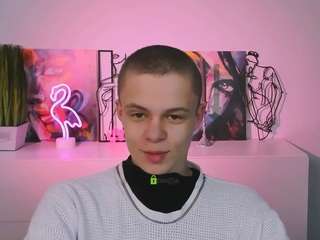 leo-valor webcam model stream image