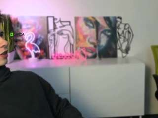 leo-valor webcam model stream image