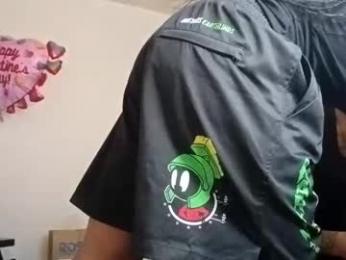 minniehunney webcam model stream image