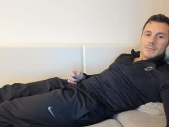 roberto4ever webcam chaturbate model stream image