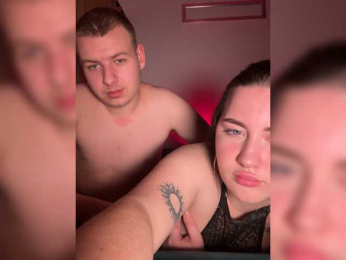 MoonAura webcam bongacams model stream image