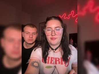 MoonAura webcam model stream image