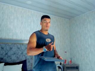 Max Mayers webcam flirt4free model stream image