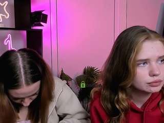 mila-glow webcam model stream image