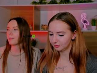 mila-glow webcam model stream image