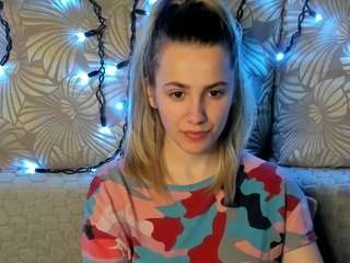 maggiecake webcam model stream image