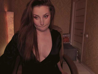 Esmeerrr webcam bongacams model stream image