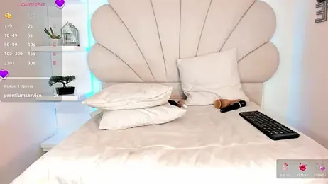 KittenDani webcam model stream image
