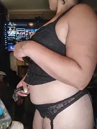 FionaRay webcam model stream image