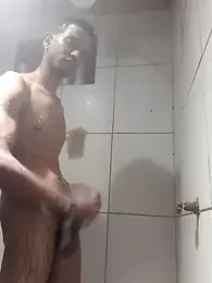 Gzinho69ik webcam model stream image