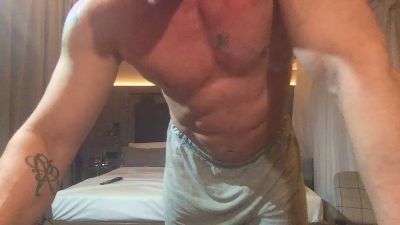 CroasanMaduro webcam model stream image