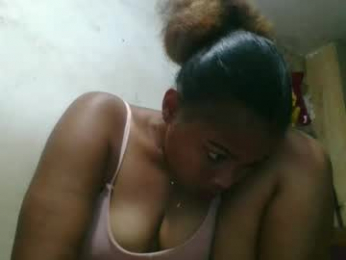 olyvienne90 webcam model stream image