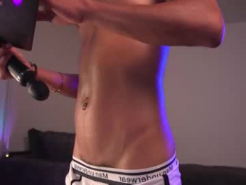 noahh_th03 webcam model stream image