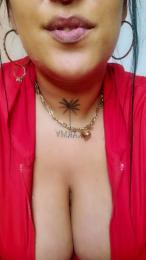 CarolaK webcam model stream image