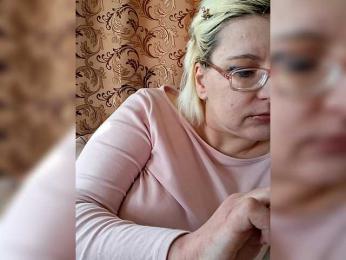 Vika211 webcam model stream image