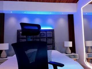 violet-anders webcam model stream image