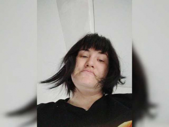 Xo4y-SeXa webcam model stream image