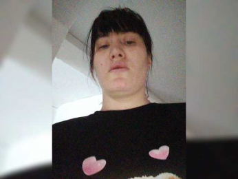 Xo4y-SeXa webcam model stream image