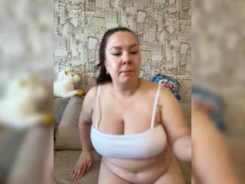-BuSiNkA webcam bongacams model stream image