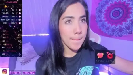 KAROLIVONNE webcam model stream image