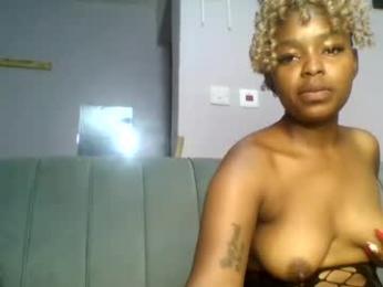 goldencurves_bunny webcam model stream image
