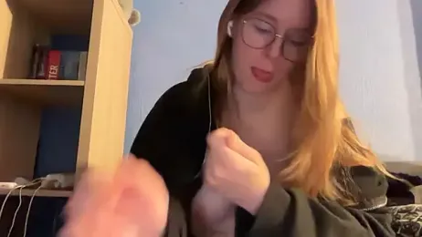 thepretiestgirlhere 预览图