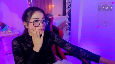 LilyHans webcam model stream image