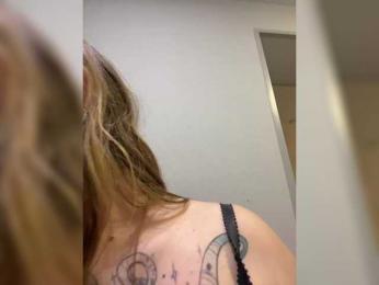 -Tiki-Riki- webcam model stream image