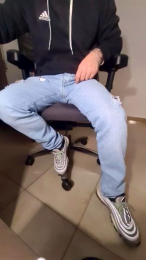 uncutcockitaly webcam model stream image