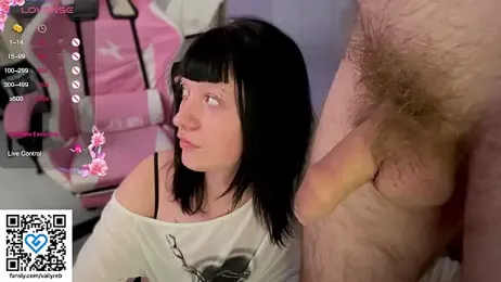 Vailyreb_ webcam model stream image