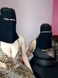 Meral1 webcam model stream image