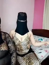 Meral1 webcam model stream image