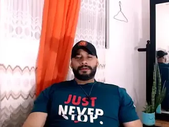 musclehetero webcam model stream image