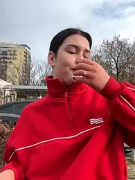 KikiWatson webcam model stream image