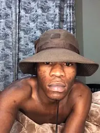 thandolezwe1 webcam stripchat model stream image