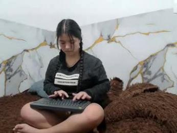 saraandthomas webcam model stream image