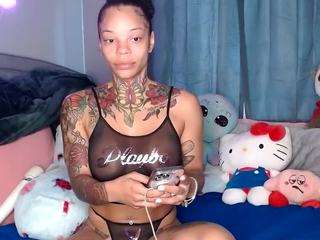 charlie3x215 webcam camsoda model stream image
