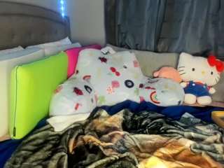 charlie3x215 webcam camsoda model stream image