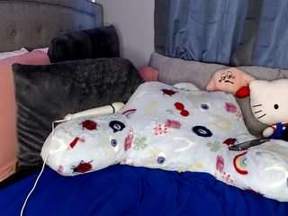 charlie3x215 webcam camsoda model stream image