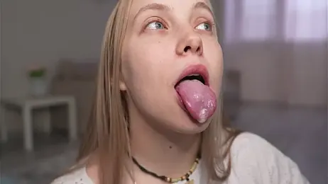 _Appr0ved_ webcam model stream image